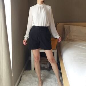 Relativity Stretch High Rise Shorts In Black.-CA2